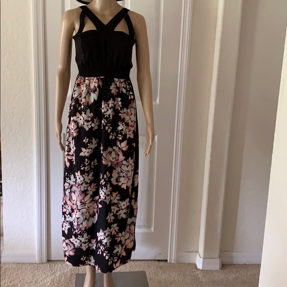 Maxi dress size Small